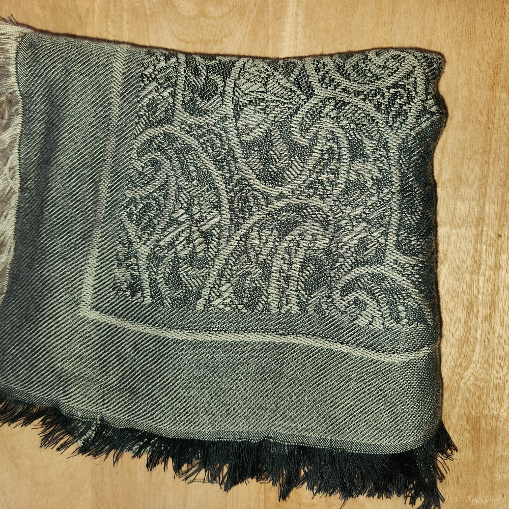 Black and Olive Hue TAN Patterned Scarf. - Picture 5 of 8